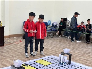 Những ngôi sao STEM ROBOTICS tỉnh lẻ